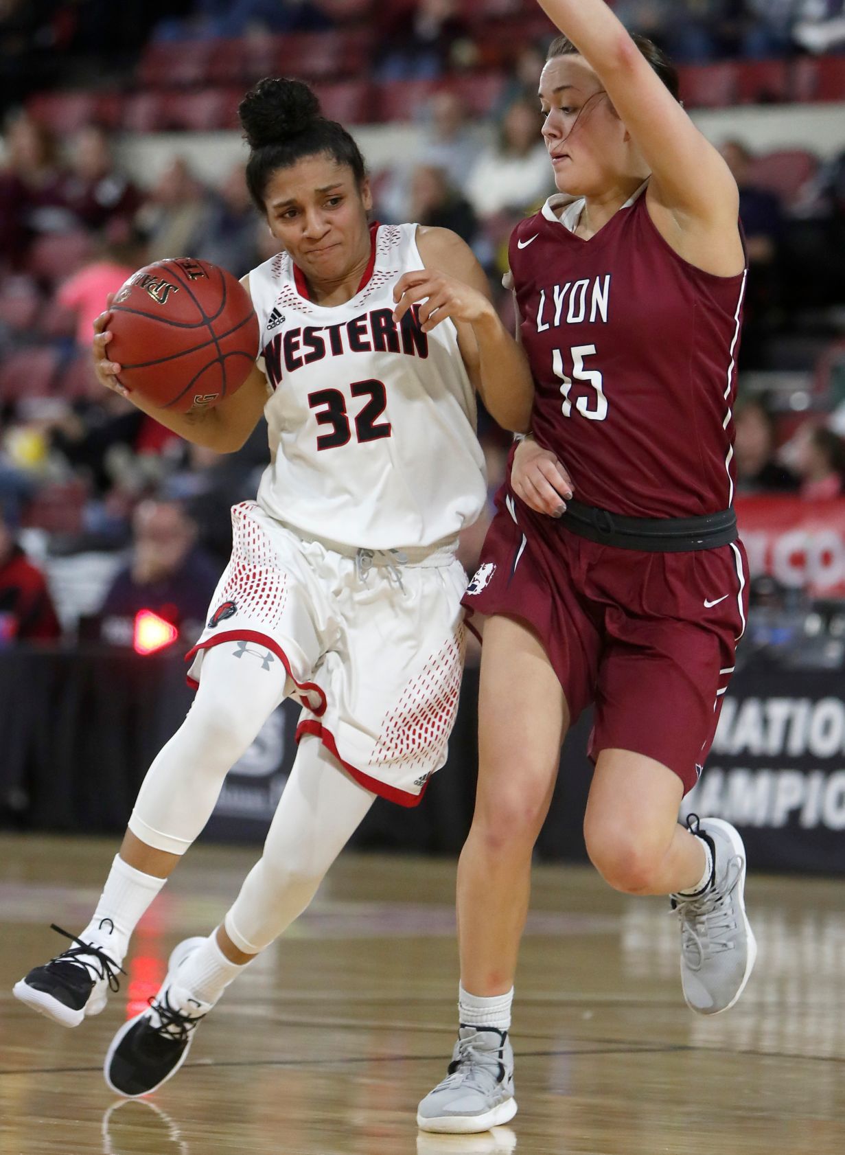 Montana Western beats Lyon